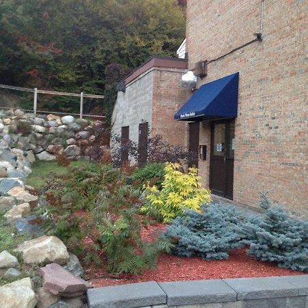 Paris Plaza Apartamento Elliot Lake Exterior foto